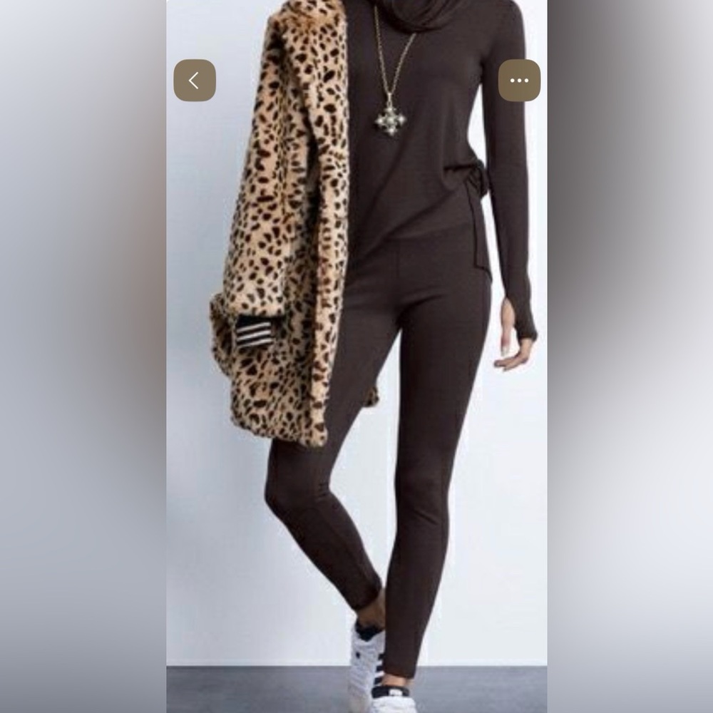 CABI high waisted Brown Ponte Knit Leggings. Size M style 3745